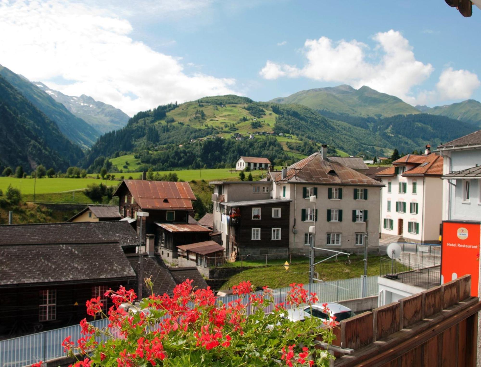 Hotel Restaurant La Furca Disentis Esterno foto